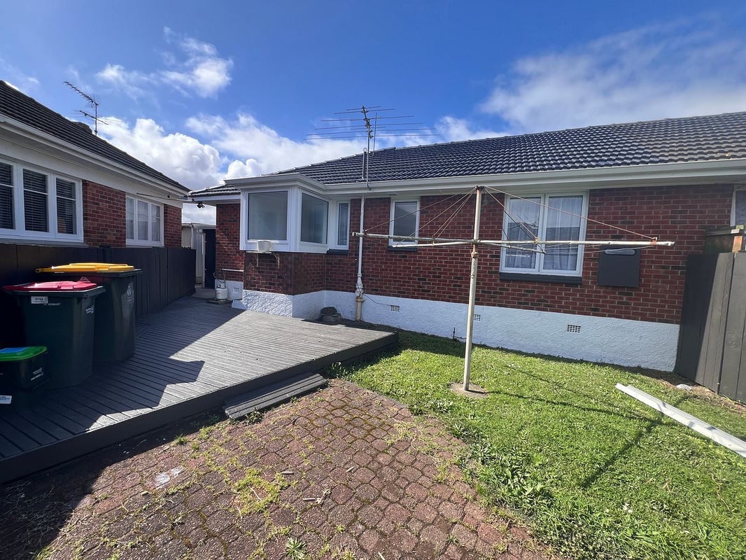 2/32 Wentworth Avenue, Papatoetoe, Auckland - Carousel 2