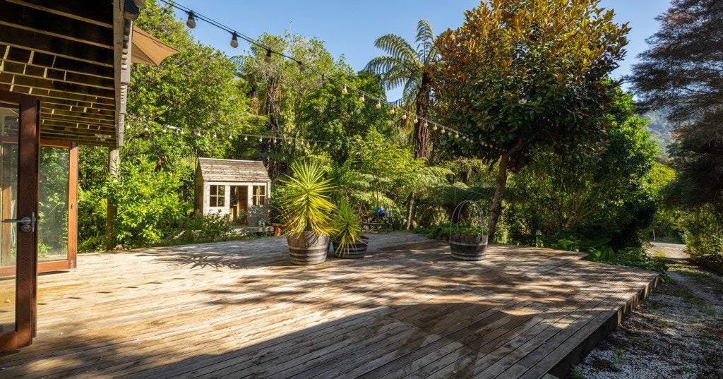 786 Queen Charlotte Drive, Picton - Carousel 2