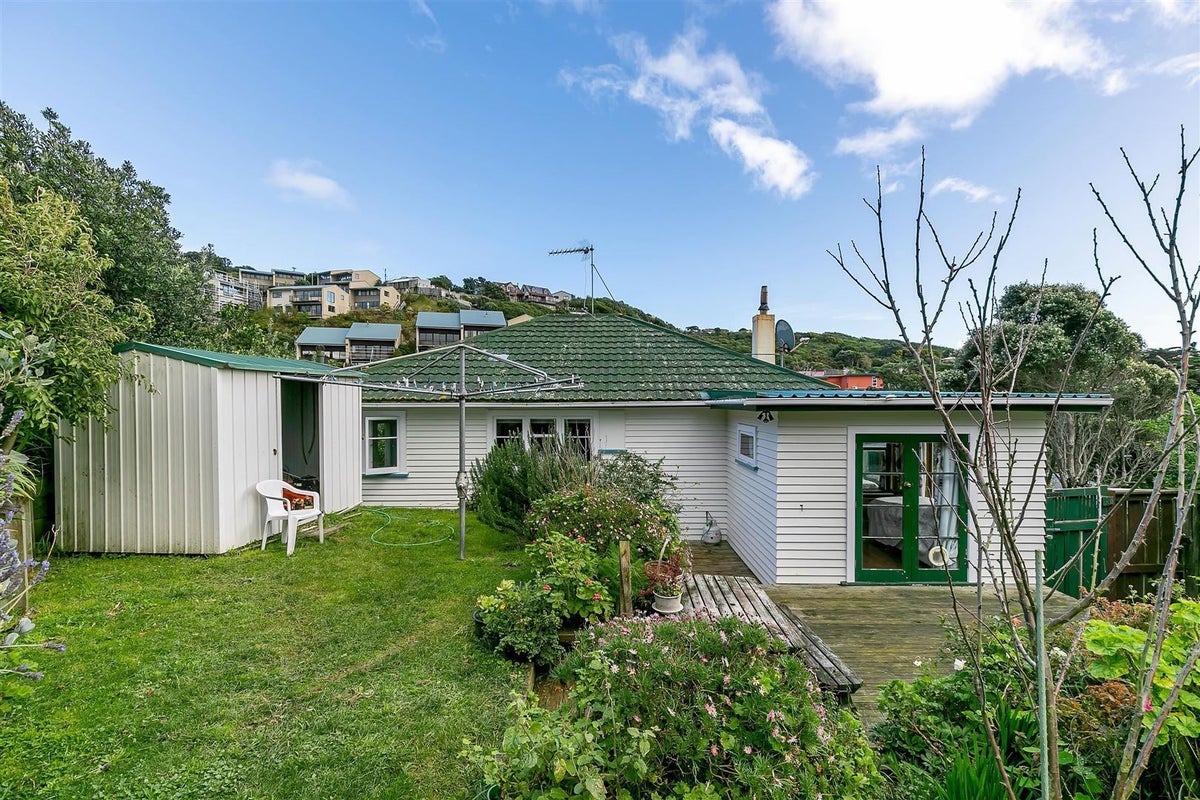 13 View Road, Titahi Bay, Porirua - Carousel 2