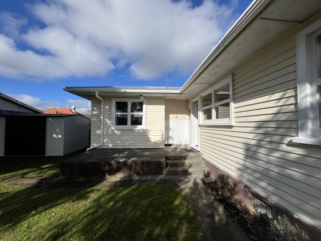145 Coronation Avenue, Welbourn, New Plymouth - Carousel 15