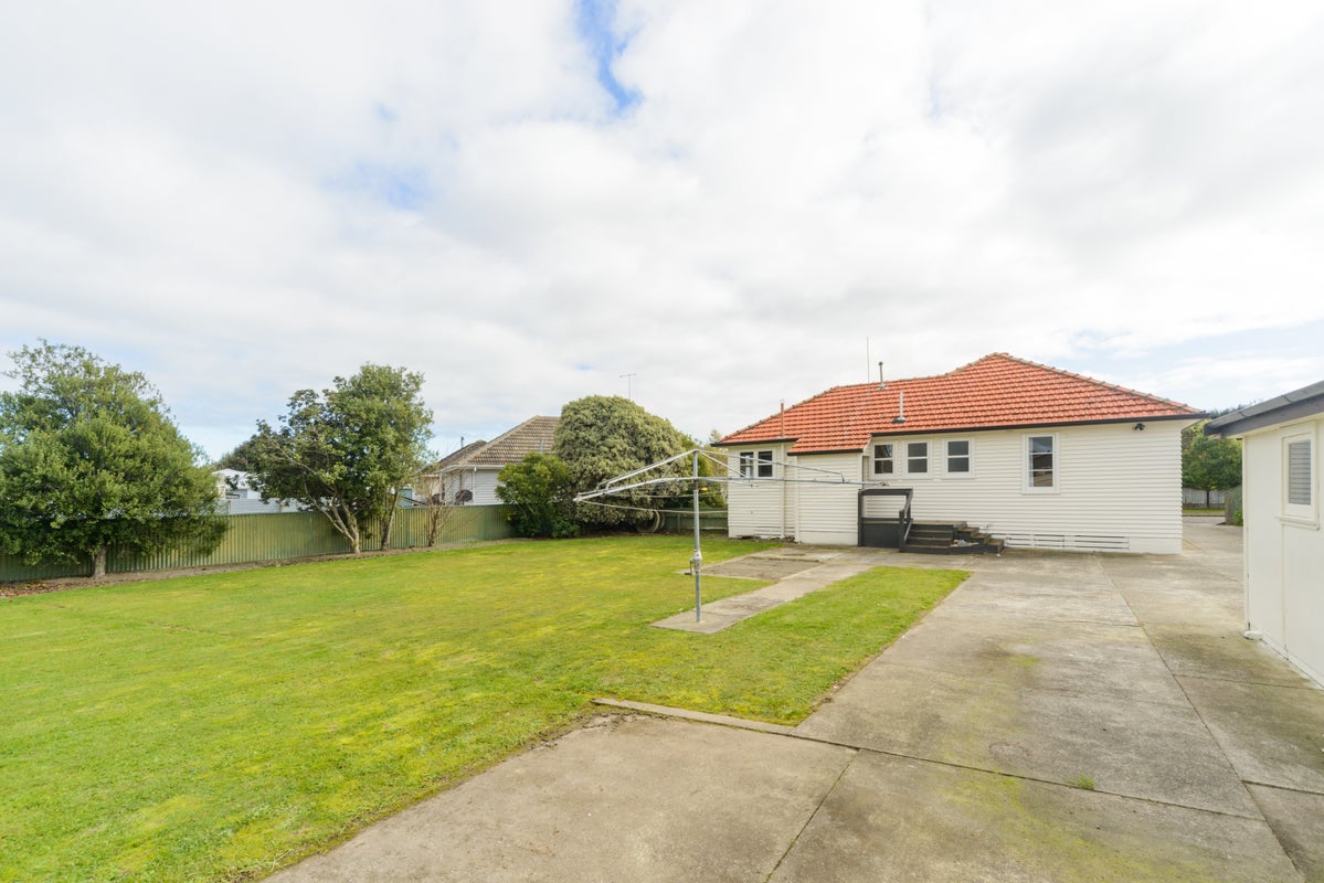 8 Hulme Street, Roslyn, Palmerston North - Carousel 19