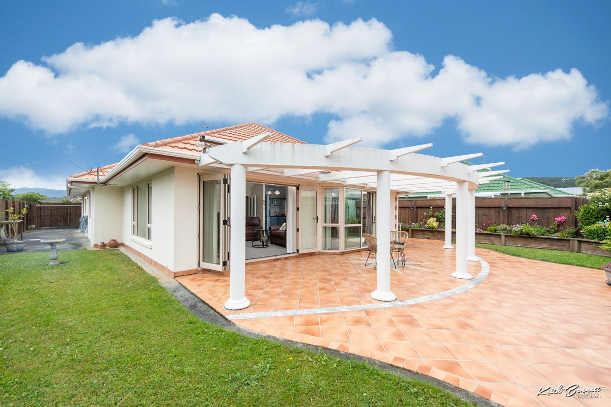1/715A Fergusson Drive, Elderslea, Upper Hutt - Carousel 2