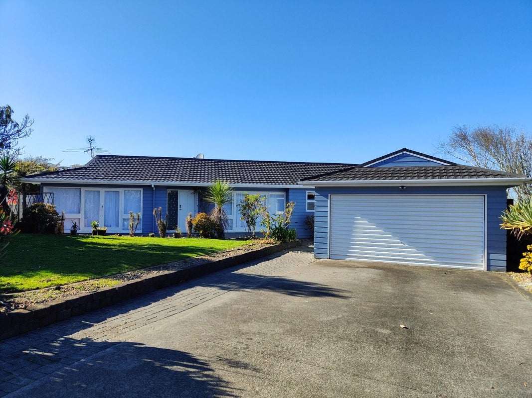 5 Stansfield Place, Sunnyhills, Auckland - Carousel 2
