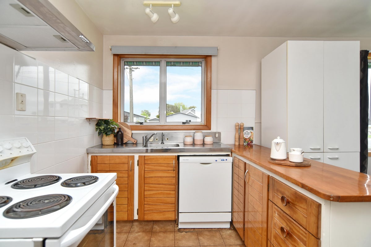 78 Cotswold Avenue, Bishopdale, Christchurch - Carousel 2