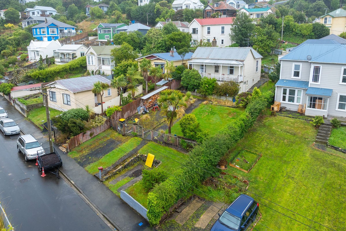 6 Bridge Street, Clyde Hill, Dunedin - Carousel 19