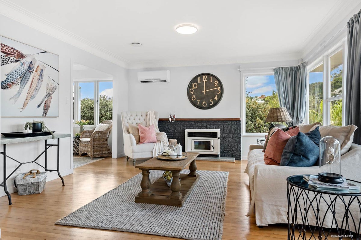 6 Fuchsia Place, Birkdale, Auckland - Carousel 2