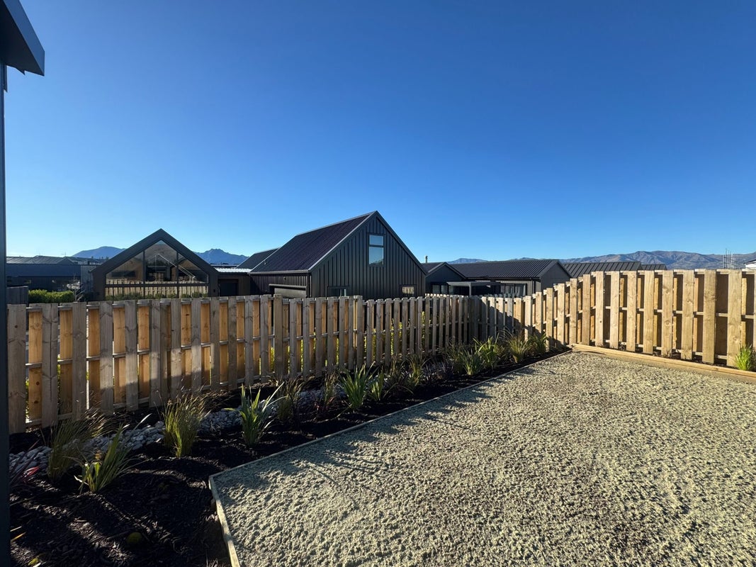 20 Callaghans Creek Rise, WANAKA - Carousel 16