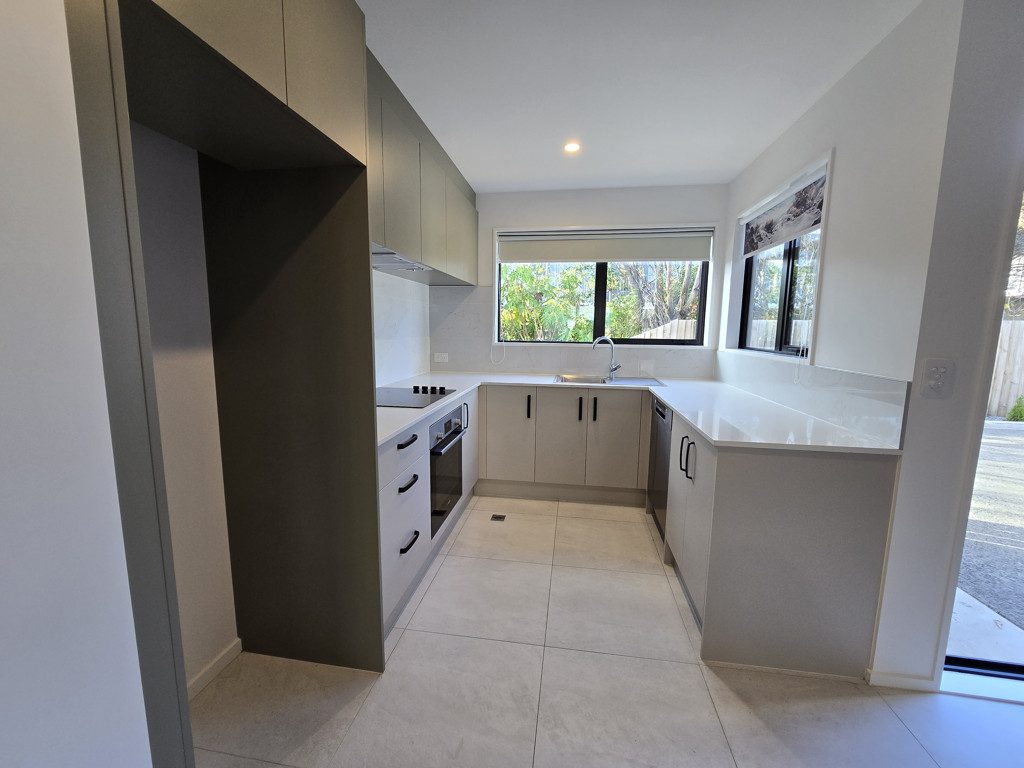 2/11 Brockworth Place, Riccarton, Christchurch - Carousel 2