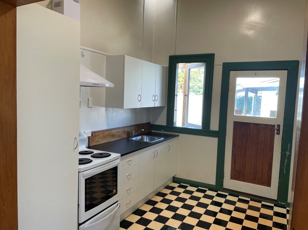 60 Joseph Street, West End, Palmerston North - Carousel 2