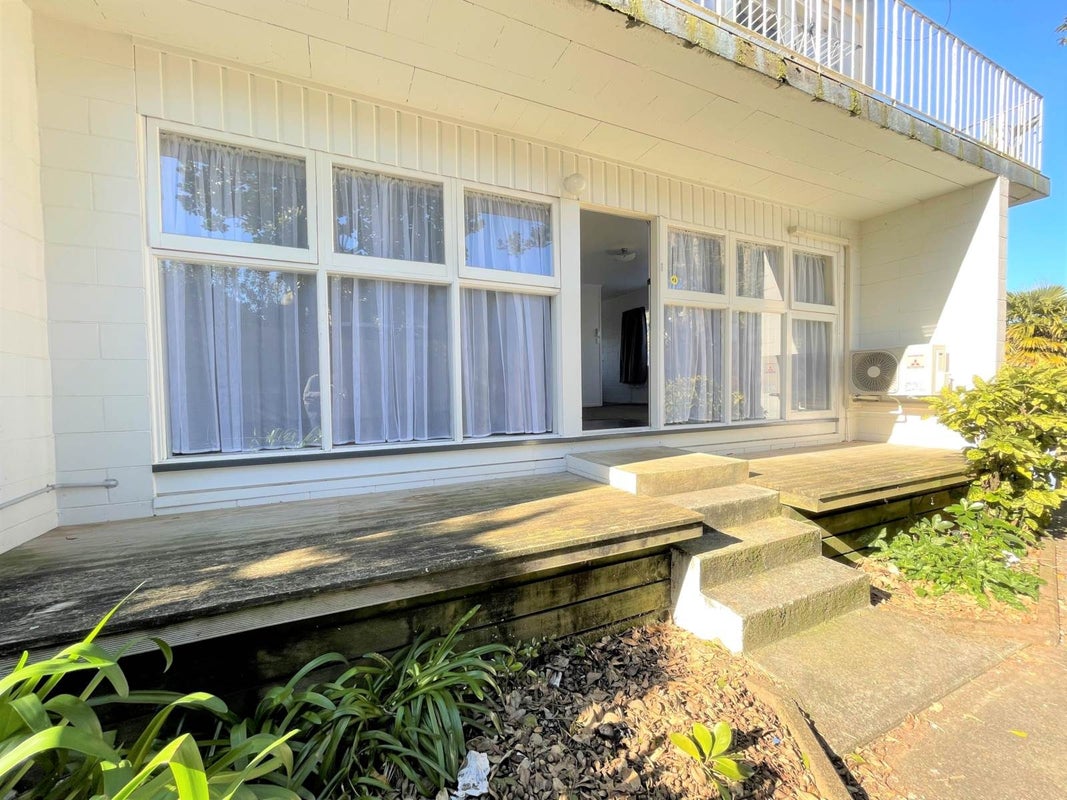 1/43 Mariri Road, Onehunga, Auckland - Carousel 1