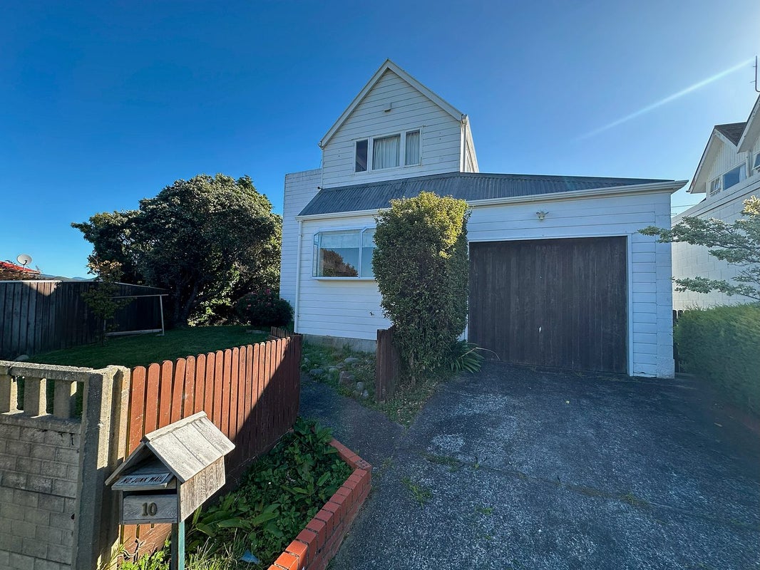 10 Lone Tree Grove, Kelson, Lower Hutt - Carousel 2