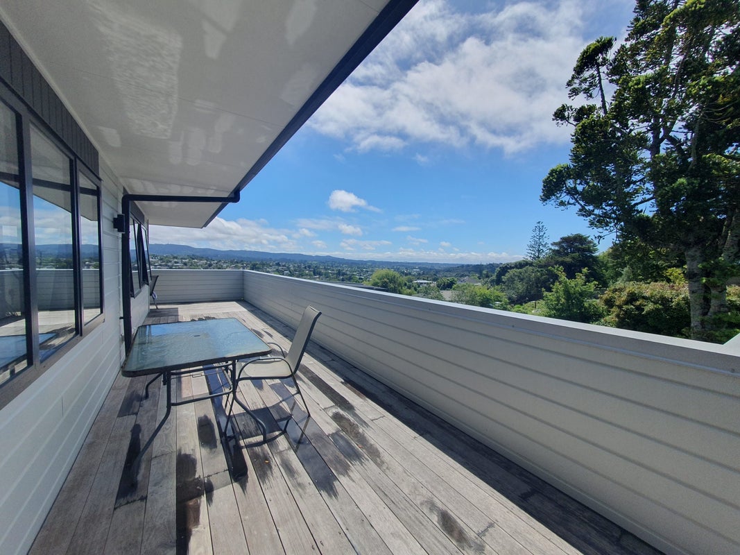 1 Mataki Way, Glen Eden, Auckland - Carousel 2