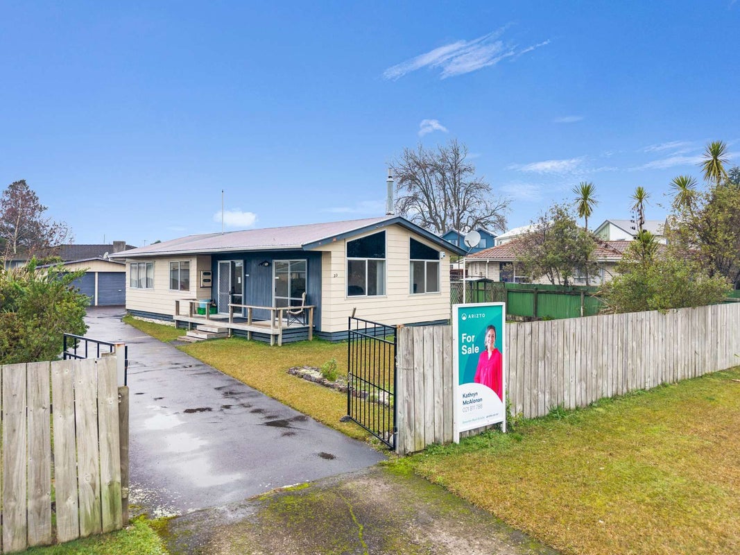 23 Tania Crescent, Western Heights, Rotorua, Bay Of Plenty - Carousel 2