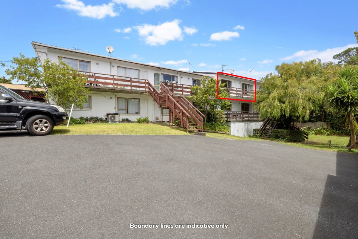 8/16 Knight Avenue, Mount Albert, Auckland - Carousel 2