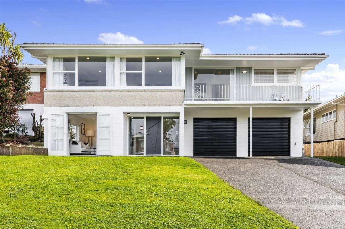 15 Marywil Crescent, Hillcrest, Auckland - Carousel 1