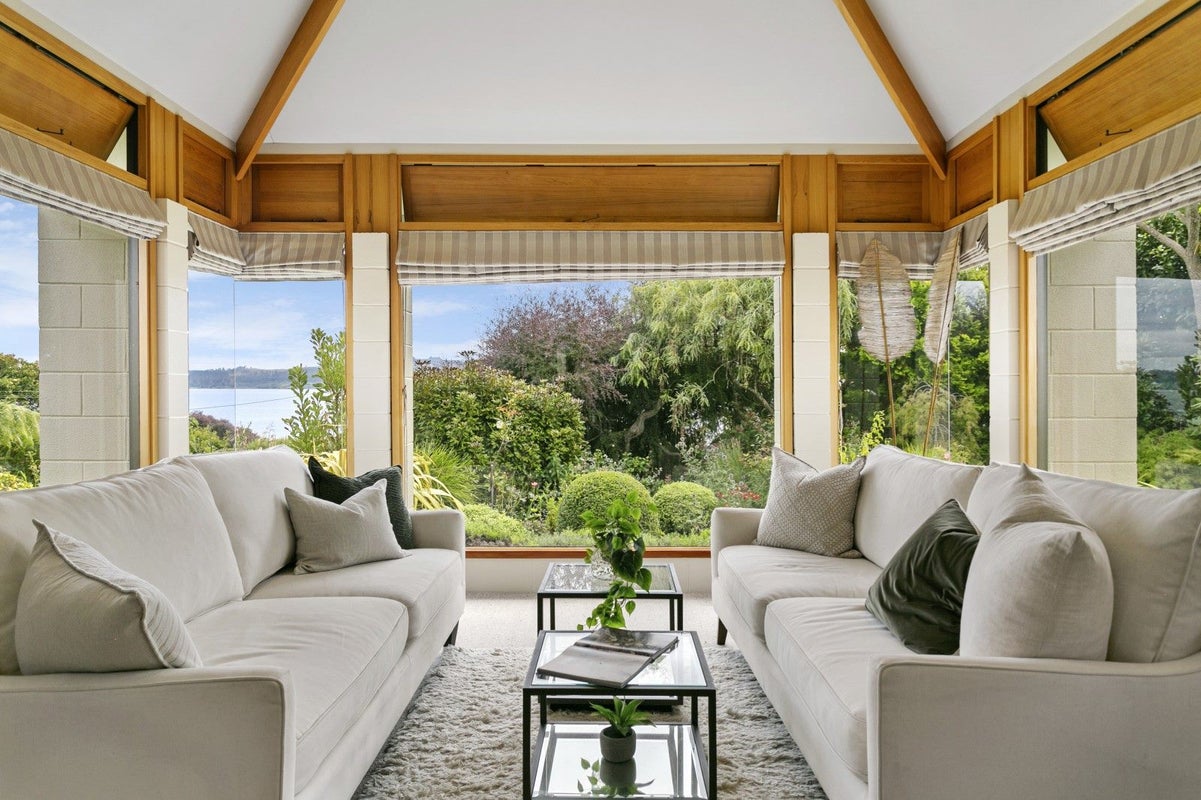 1 Harvey Street, Waipahihi, Taupo - Carousel 1
