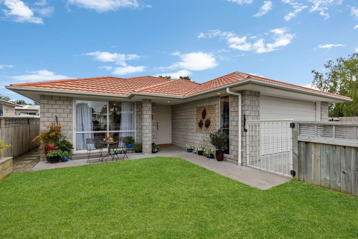 9 Bristol Avenue, Brookfield, Tauranga - Carousel 2
