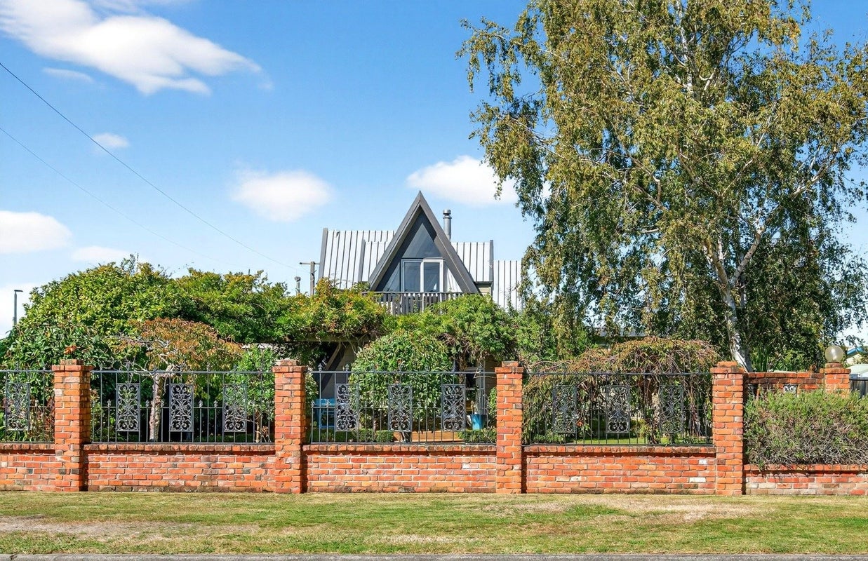 53 West Street, Greytown - Carousel 2