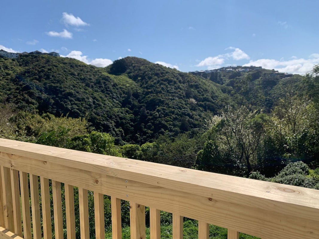 2 Narbada Crescent, Khandallah, Wellington - Carousel 2