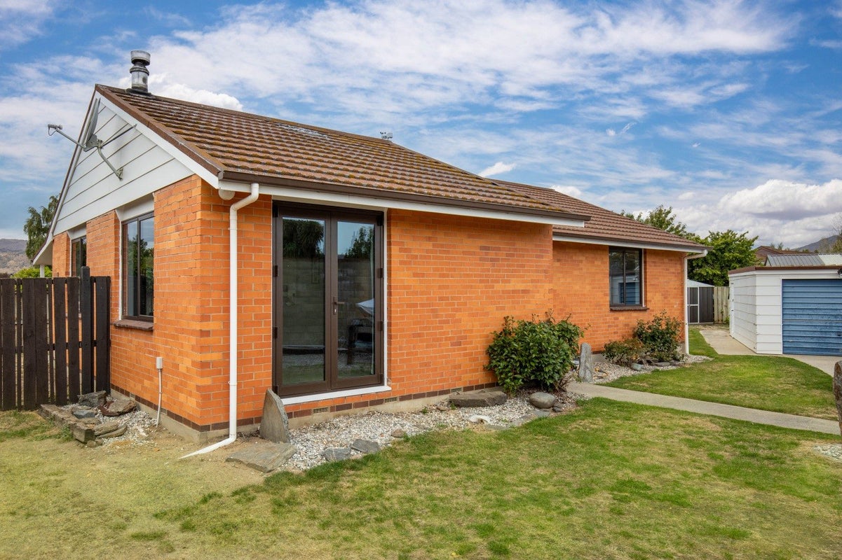 3 Hassing Place, Cromwell, Cromwell - Carousel 1