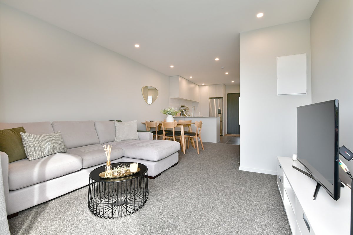 49C Hatherlow Street, Glenfield, Auckland - Carousel 2