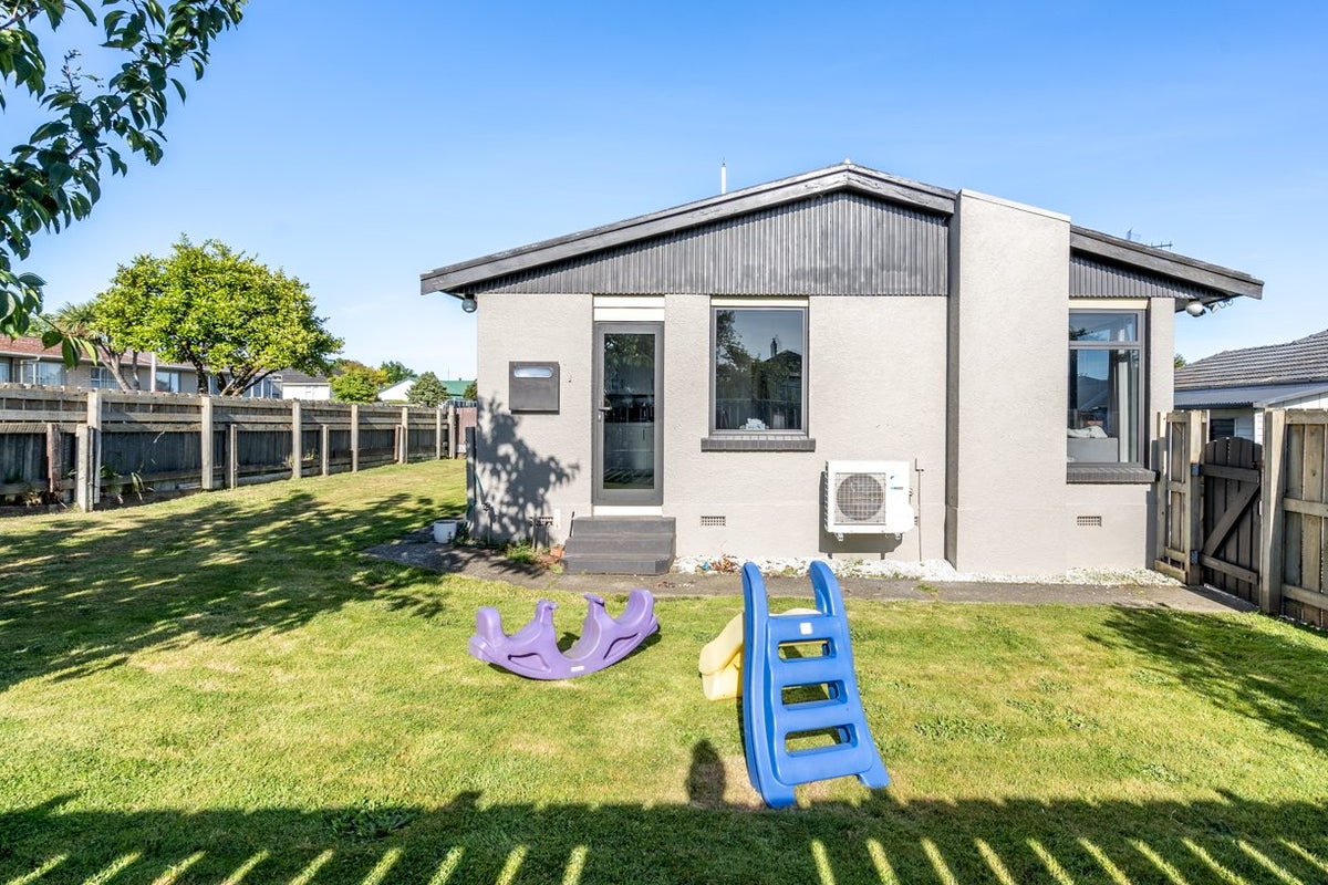 17 Metzger Street, Georgetown, Invercargill - Carousel 2