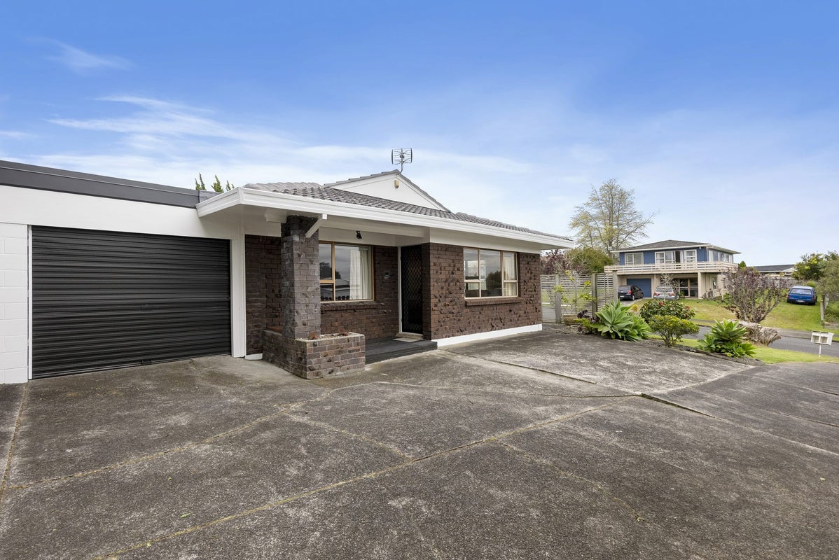 1/35 Miltonia Avenue, Te Atatu South, Auckland - Carousel 14