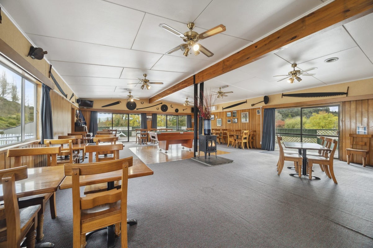 835 State Highway 67, FAIRDOWN, WESTPORT - Carousel 1