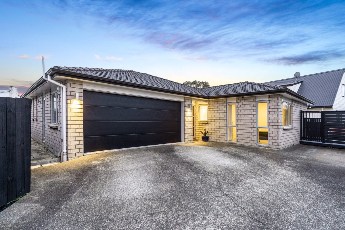 9B McCracken Road, Mount Wellington, Auckland - Carousel 1