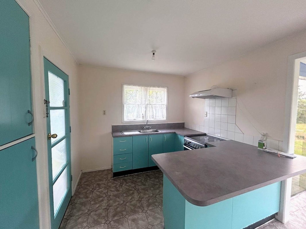 319 Glenbrook Beach Road, Waiuku - Carousel 2
