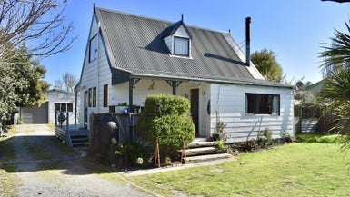 4 Mavis Avenue, Waikawa Beach, Manakau - Carousel 1
