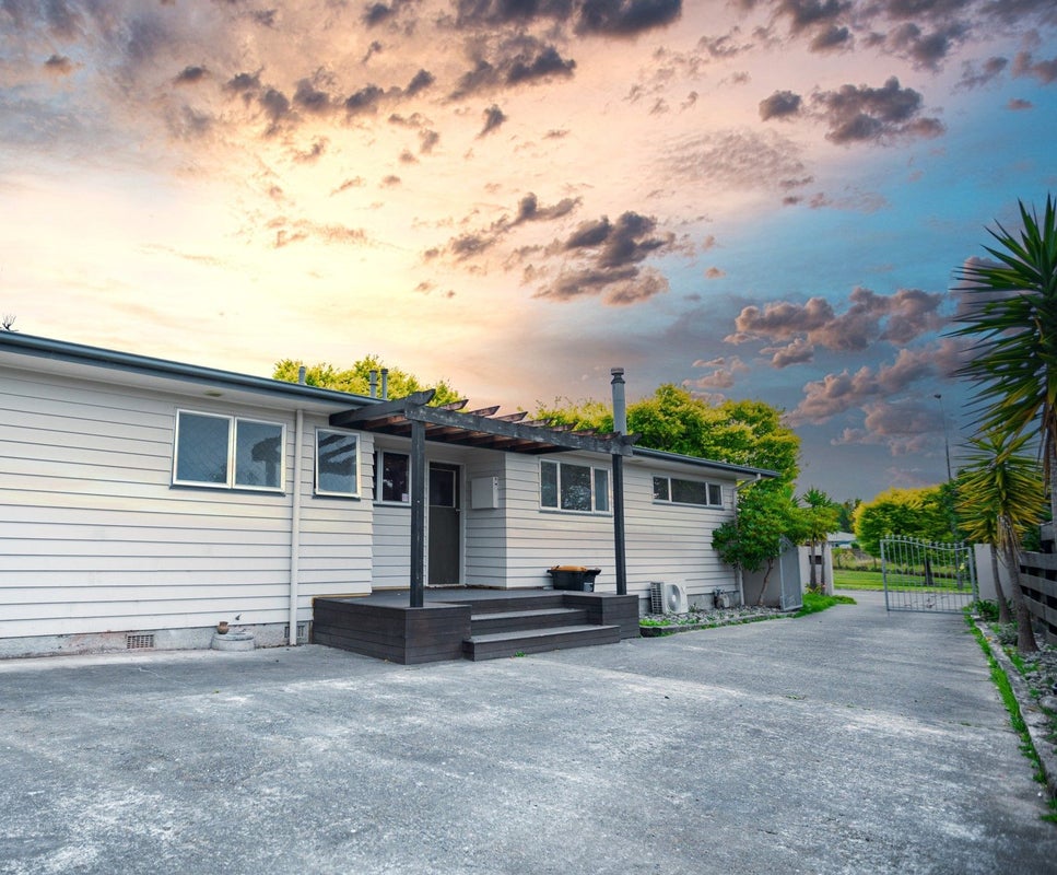 17 John F Kennedy Drive, Milson, Palmerston North - Carousel 1