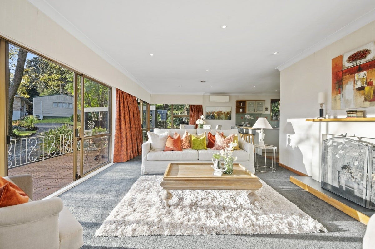 19 Pikitea Road, Mangere Bridge, Auckland - Carousel 2