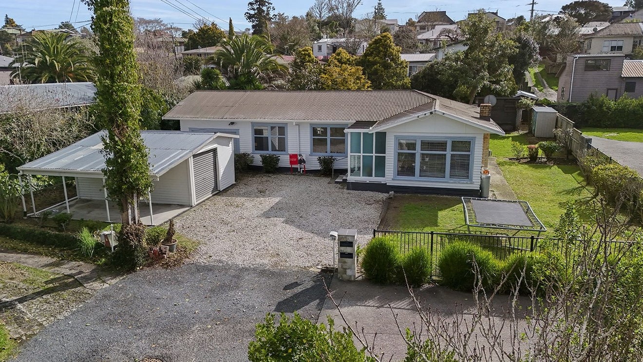 28 Mount View Road, Melville, Hamilton - Carousel 1