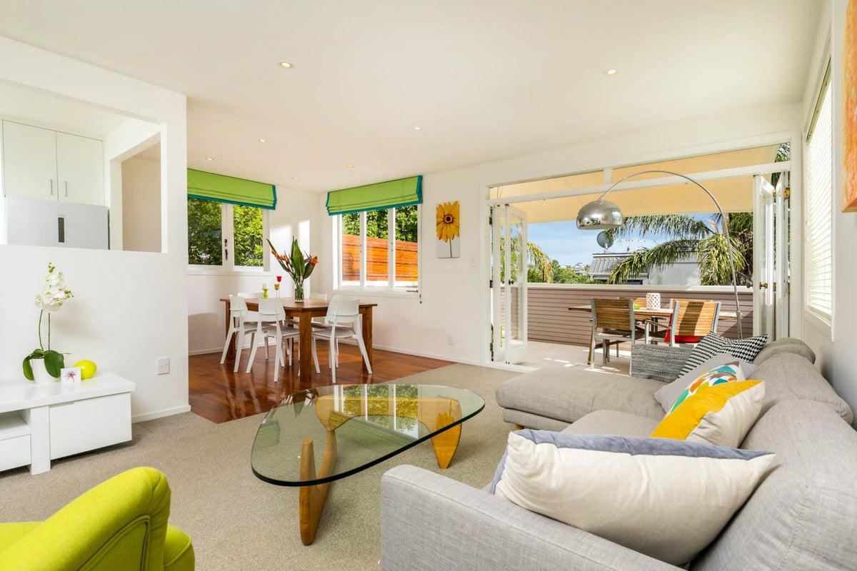 1/61 Sunrise Avenue, Murrays Bay, Auckland - Carousel 2