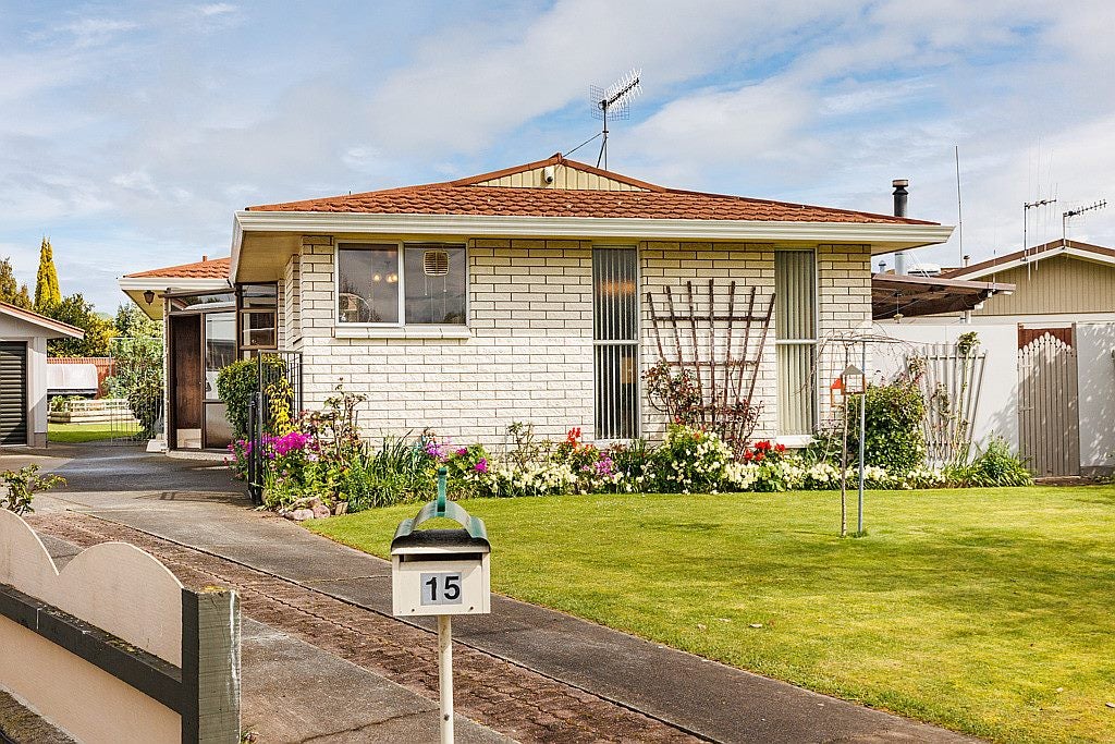 15 Grange Place, Milson, Palmerston North - Carousel 23