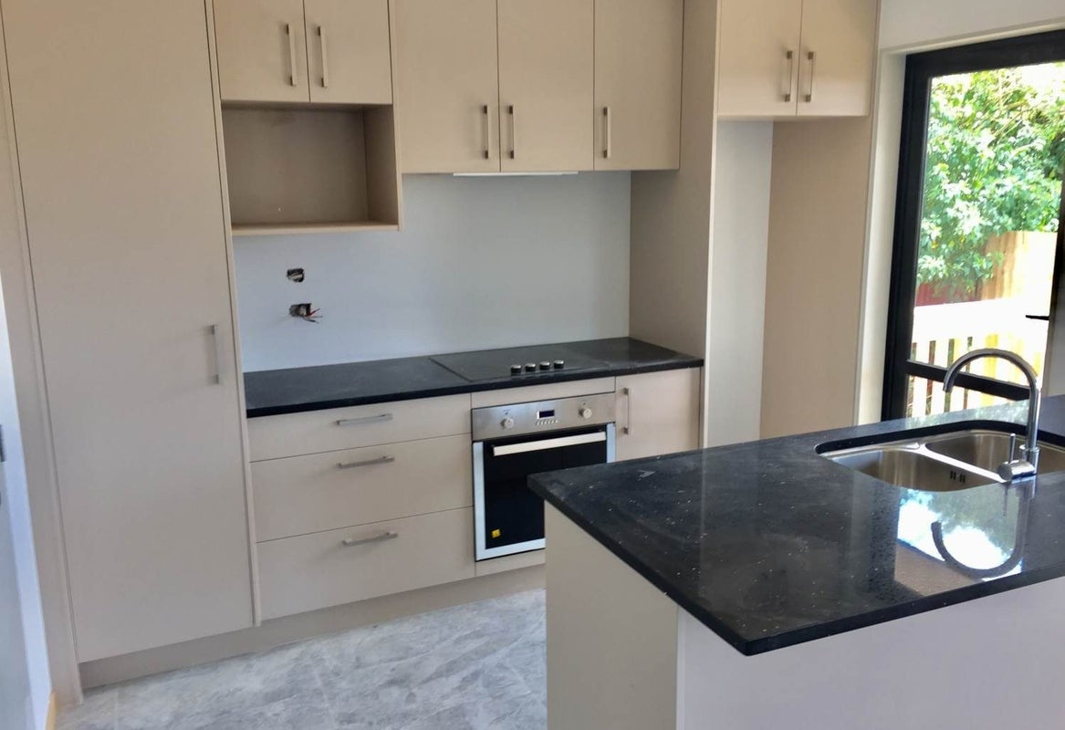 1/1 Prangley Avenue, Mangere, Auckland - Carousel 2
