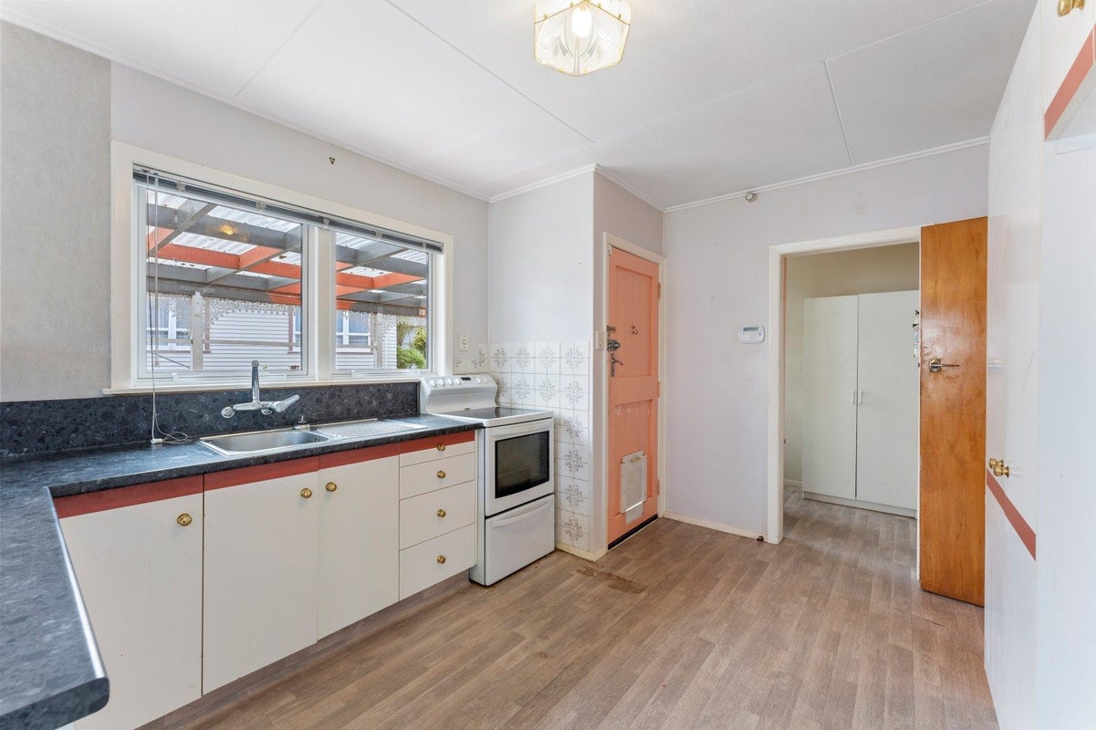 5 Kim Street, Wainuiomata, Lower Hutt - Carousel 2