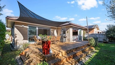 16 Saltwood Street, Red Beach, Whangaparaoa - Carousel 1
