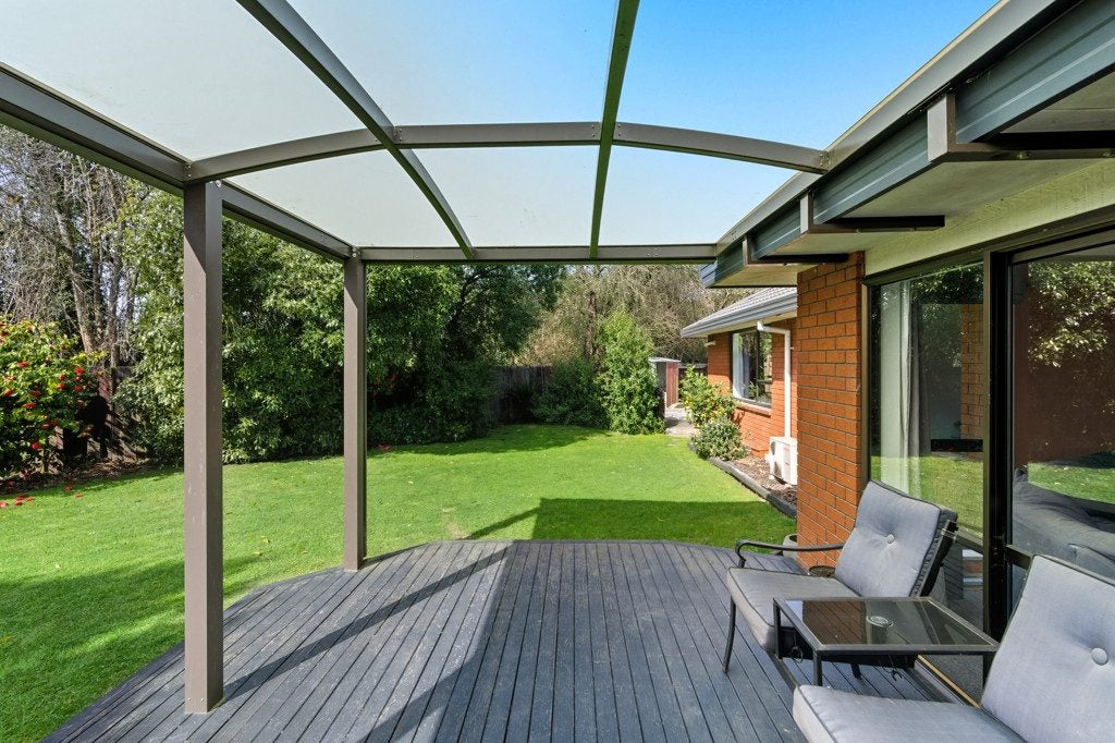 4 Hossack Close, Belfast, Christchurch - Carousel 2