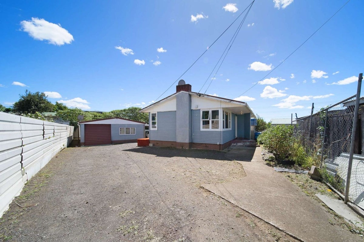 15 Whitley Crescent, Otara, Auckland - Carousel 10