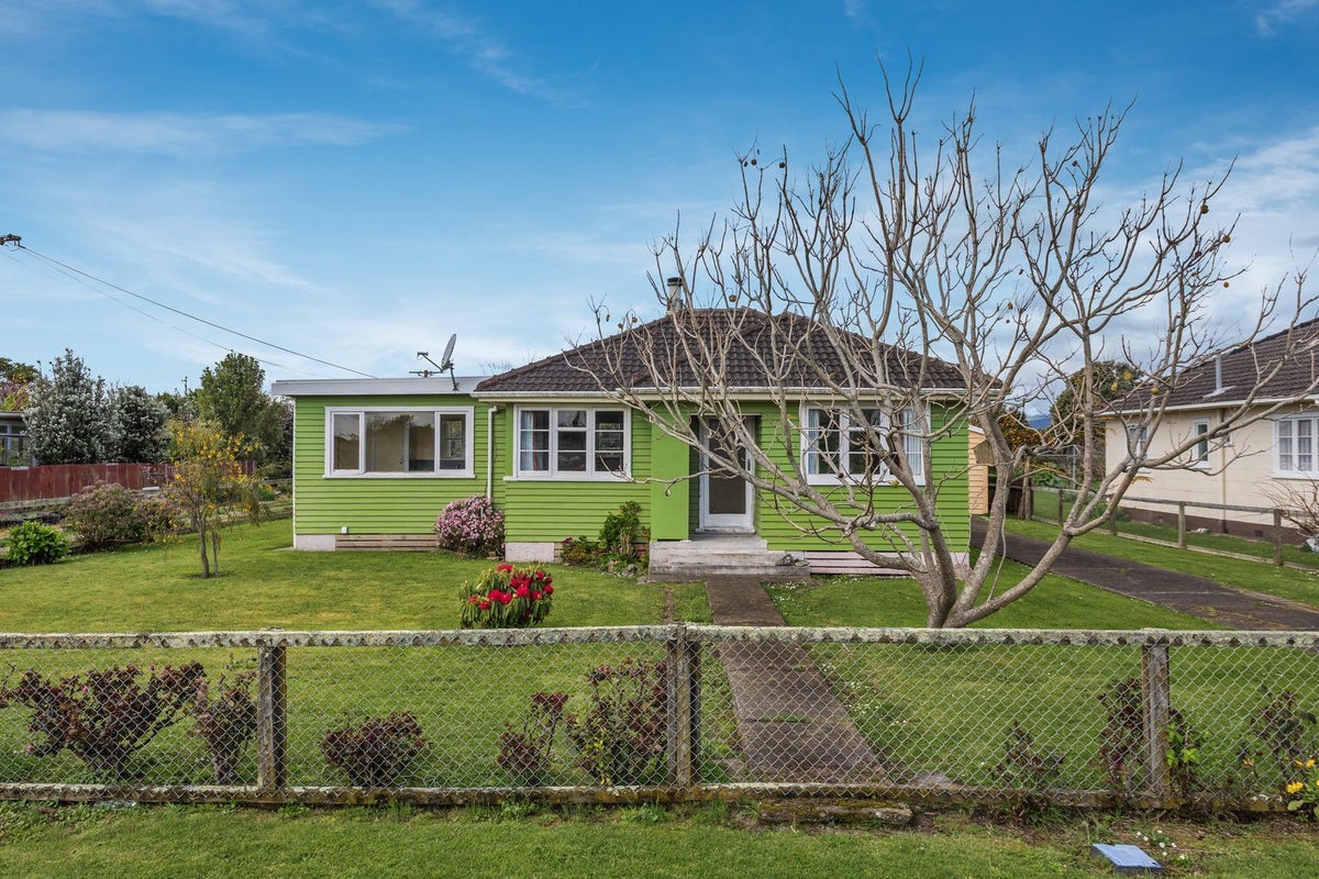 60 Stewart Street, Opotiki, Opotiki - Carousel 1
