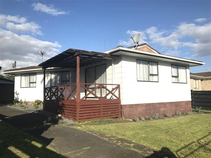 11 Hoturoa Place, Manurewa, Auckland - Carousel 1