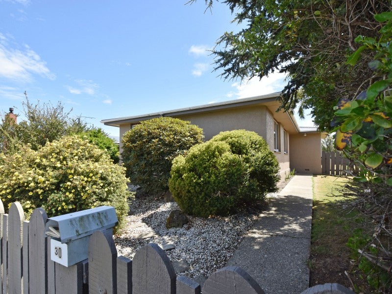 30 Moray Crescent, Grasmere, Invercargill - Carousel 1