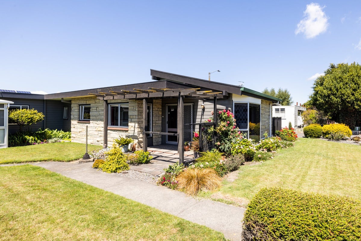 1/46 Gloucester Street, TARADALE, NAPIER - Carousel 1
