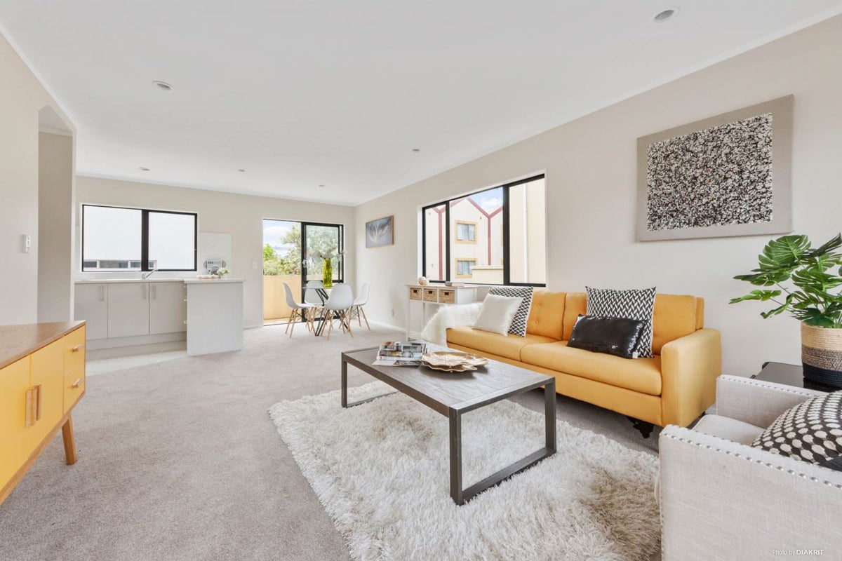 27/8 Margan Avenue, New Lynn, Auckland - Carousel 2