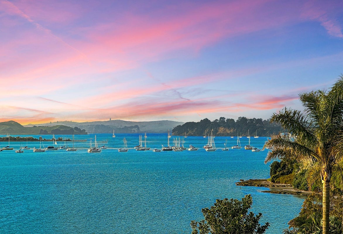 100 Bramley Drive, Farm Cove, Auckland - Carousel 1