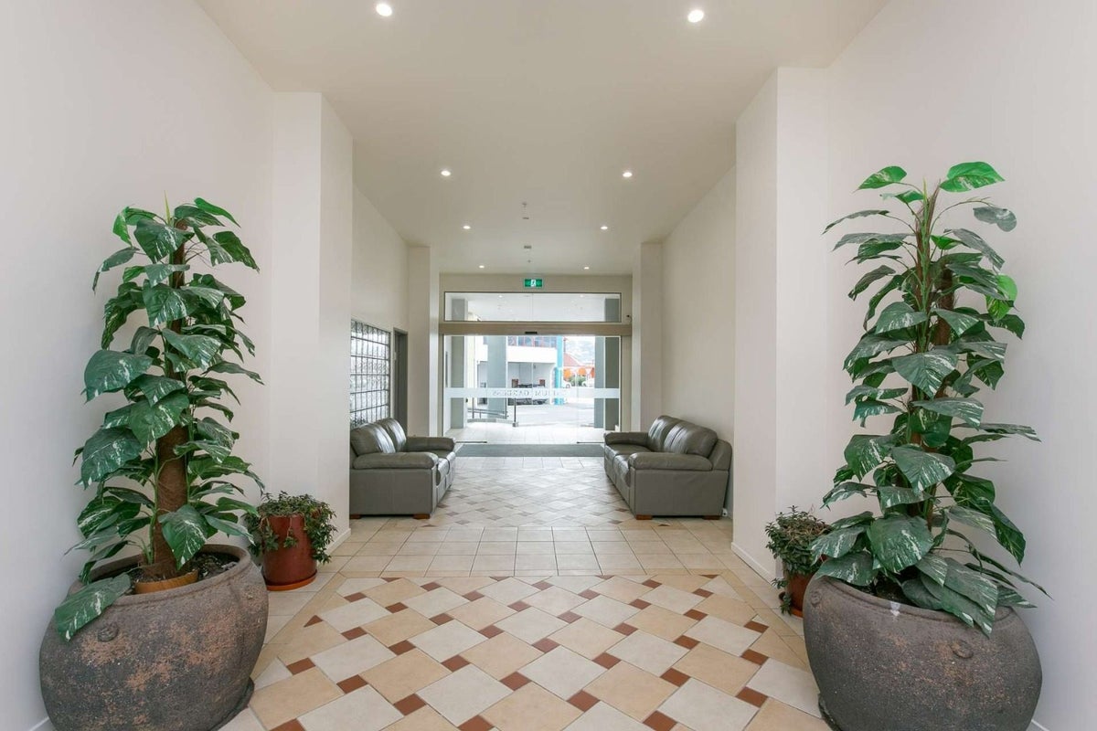 113/107 Thorndon Quay, Pipitea, Wellington - Carousel 1