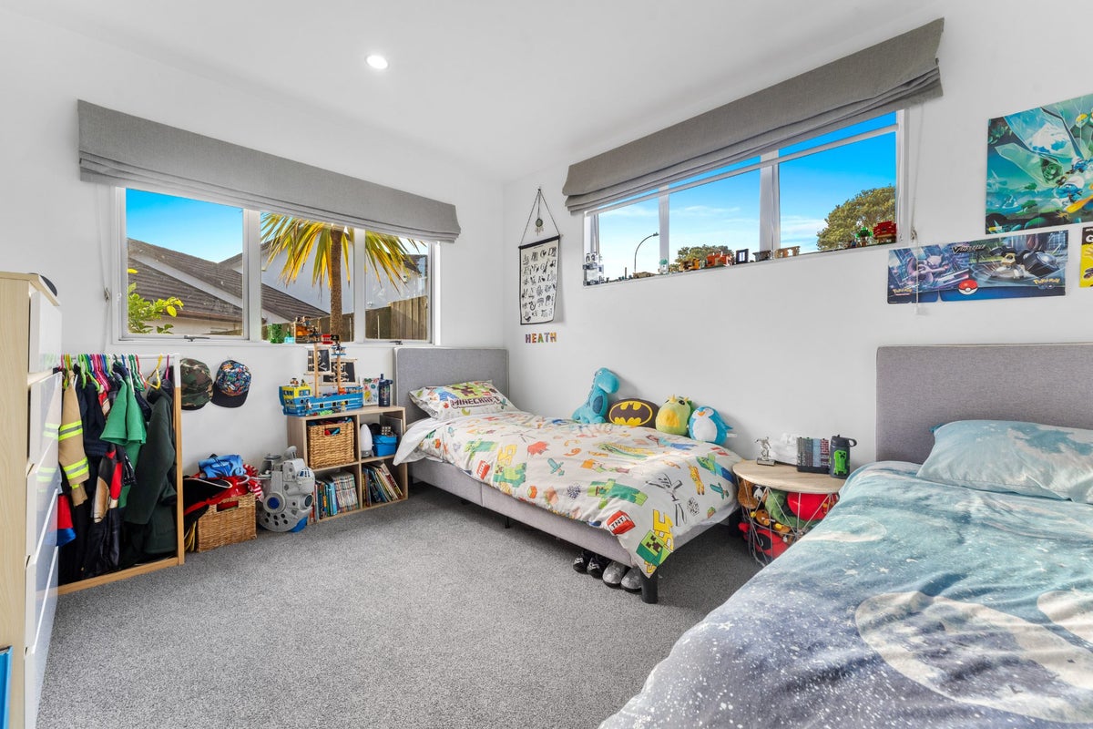 20 Admirals Court Drive, Greenhithe, Auckland - Carousel 28