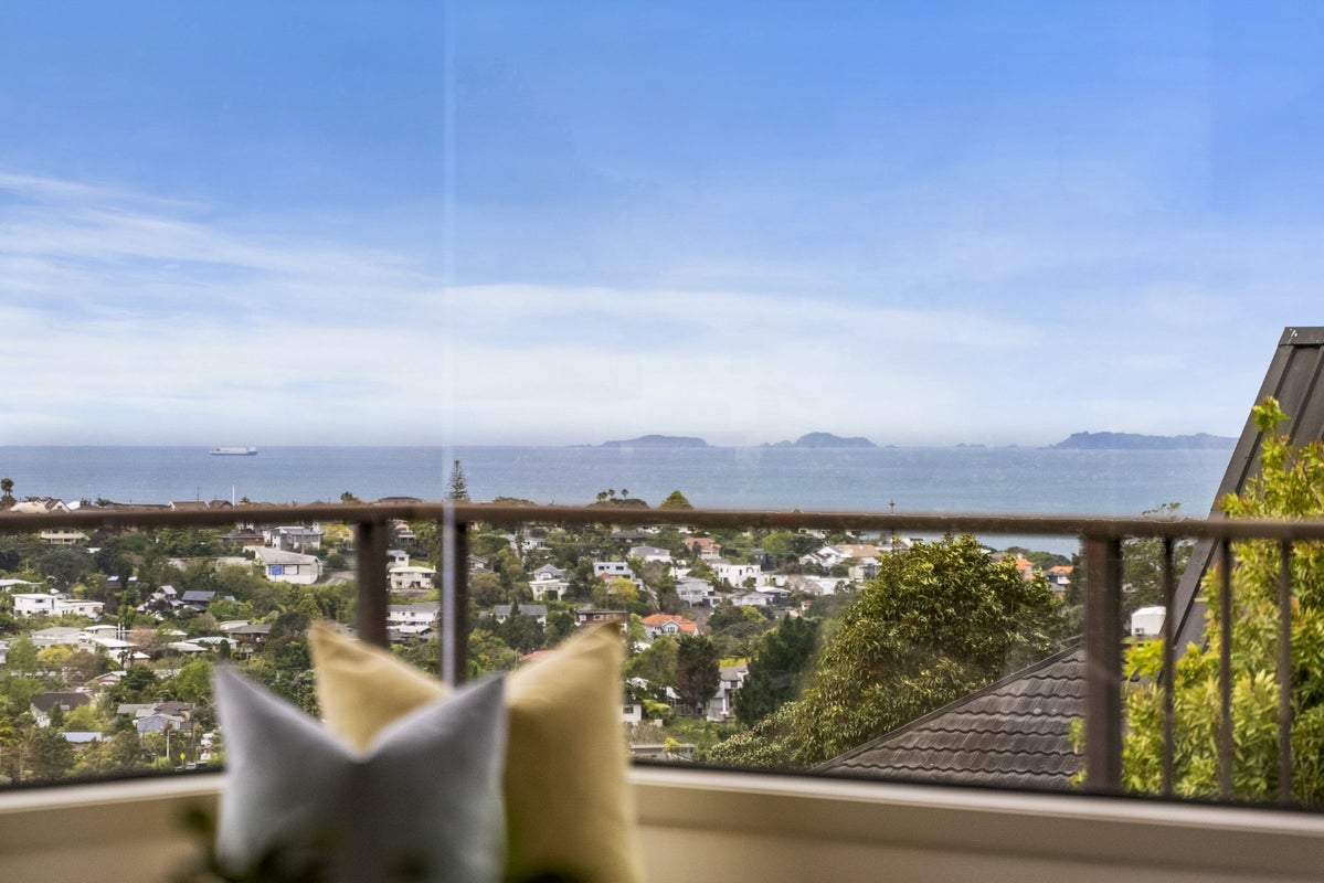 49 Bellbird Rise, Murrays Bay, Auckland - Carousel 1